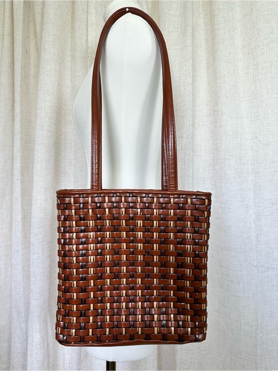 Nine West Handbags - Y2K Nine West Woven Leather Shoulder Tote in Brown